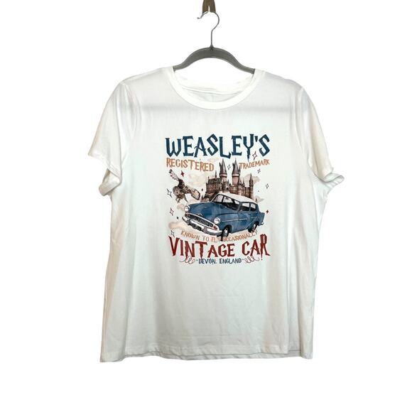 Harry Potter Weasley's Vintage Flying Car Graphic Tee Size XL White Hogwarts - Picture 1 of 6